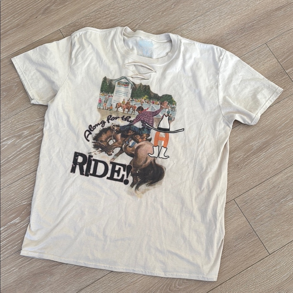 Gina Tees Cream Graphic Short Sleeve Top